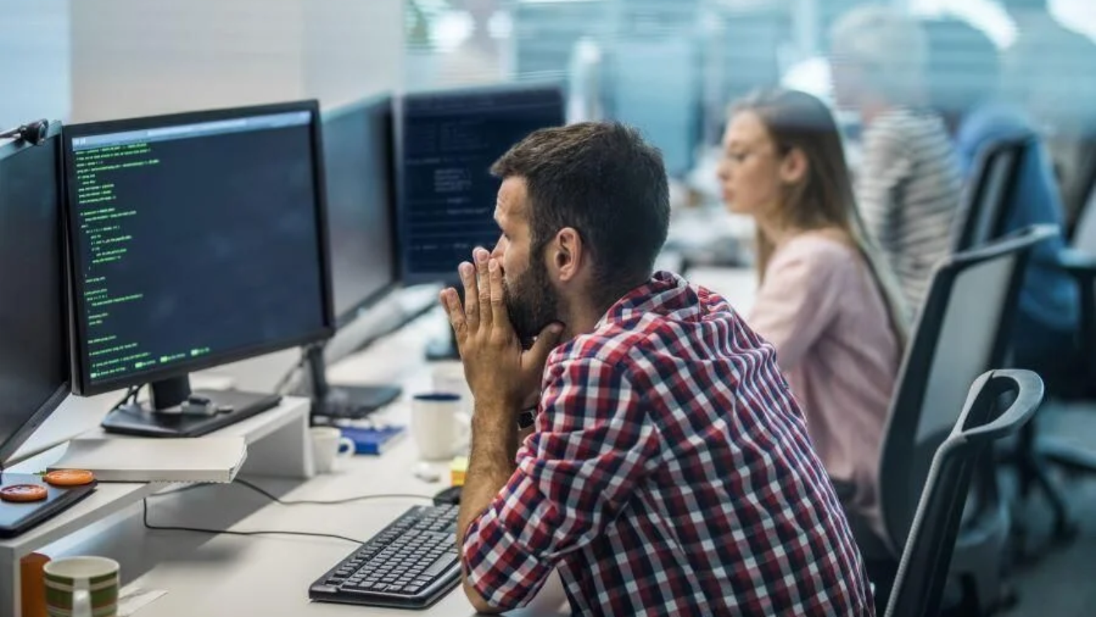 frustrated-programmer-coding-developers