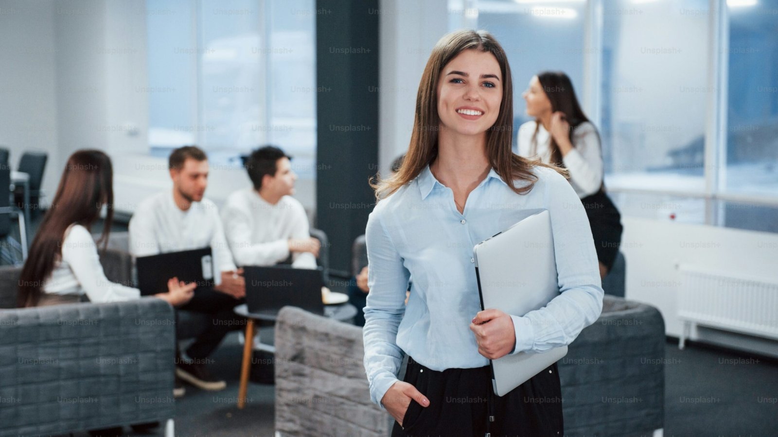 premium_photo-1661369539084-27dc45c82f15